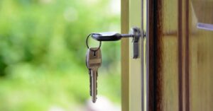 Exención del IRPF por reinversión en una vivienda comprada con hipoteca