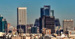 El TSJ de Madrid cuestiona que los administradores con cargo gratuito puedan deducir en su IRPF las cuotas de autónomos