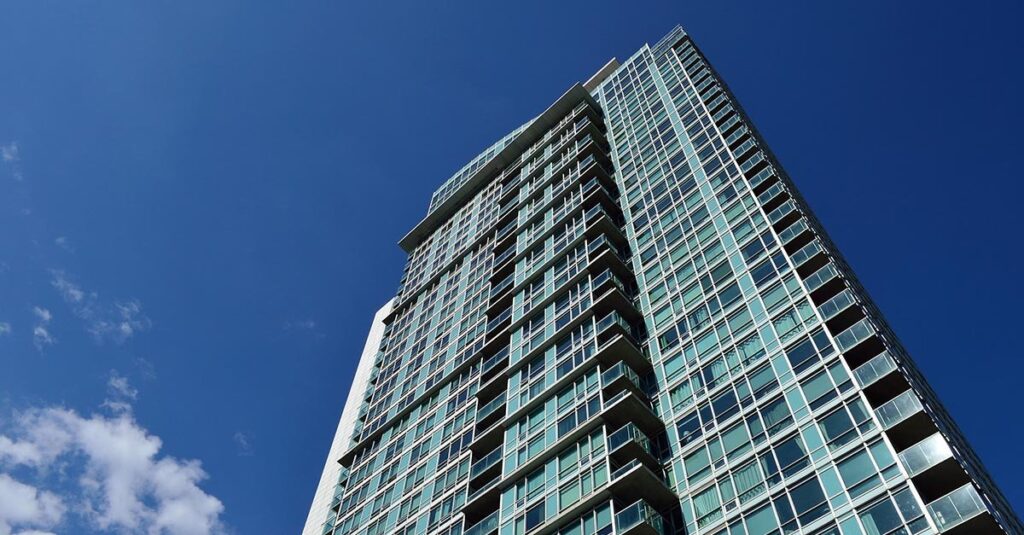 No sujeción de los excesos de adjudicación de la vivienda habitual