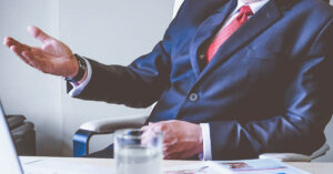 El TS dictamina: deducción en IRPF por rendimientos de trabajo irregulares se extiende a indemnizaciones de despido de directivos-administradores