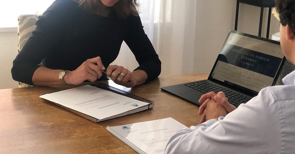 Tributación del vehículo de empresa para uso particular: la cesión gratuita no está sujeta al IVA